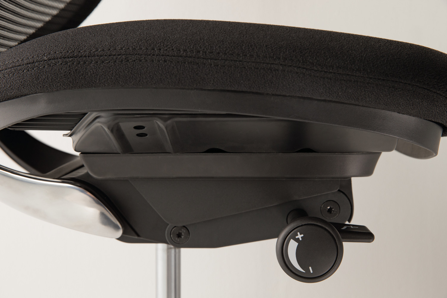 Low-Sabrina-Task-Chair-Side-View-Detail-Right-Tension-Adjustment